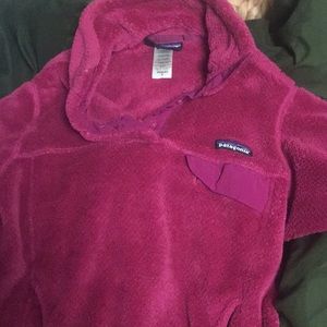 Magenta/pink Patagonia sweater